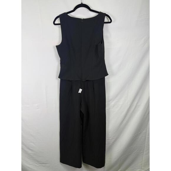 Black Halo Black Sloane Jumpsuit Size 8 with Lints and Minor Snags - Picture 5 of 9